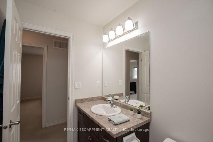 Photo 28 at 69 Winslow Way, Stoney Creek, Hamilton