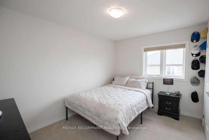 Photo 32 at 69 Winslow Way, Stoney Creek, Hamilton
