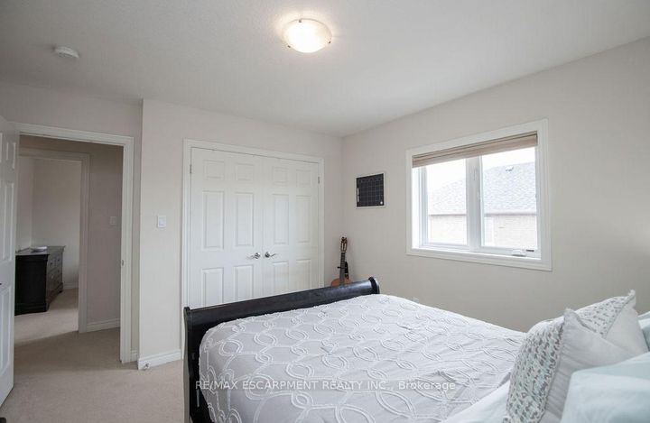 Photo 35 at 69 Winslow Way, Stoney Creek, Hamilton