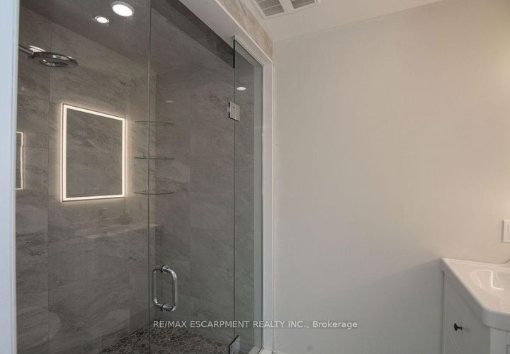 Photo 38 at 69 Winslow Way, Stoney Creek, Hamilton