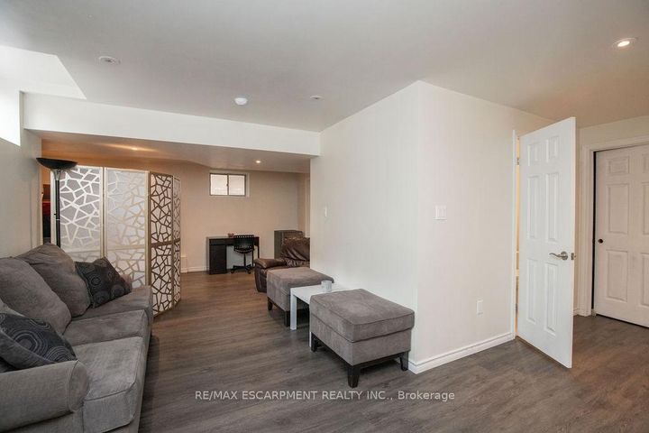 Photo 42 at 69 Winslow Way, Stoney Creek, Hamilton