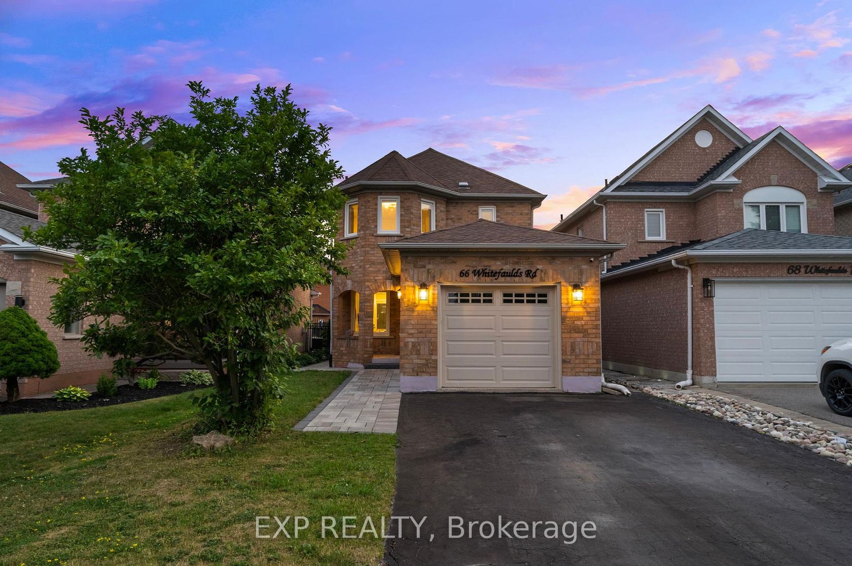 66 Whitefaulds Road, Maple, Vaughan 