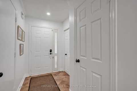Photo 1 at 87 - 1240 Westview Terrace, WT West Oak Trails, Oakville