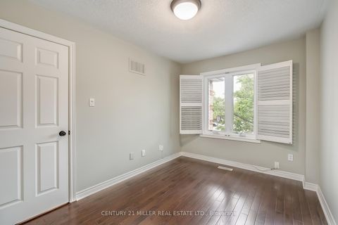 Photo 13 at 87 - 1240 Westview Terrace, WT West Oak Trails, Oakville