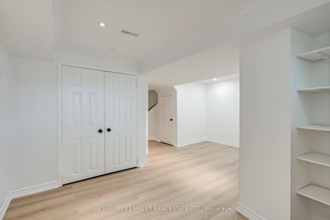 Photo 17 at 87 - 1240 Westview Terrace, WT West Oak Trails, Oakville