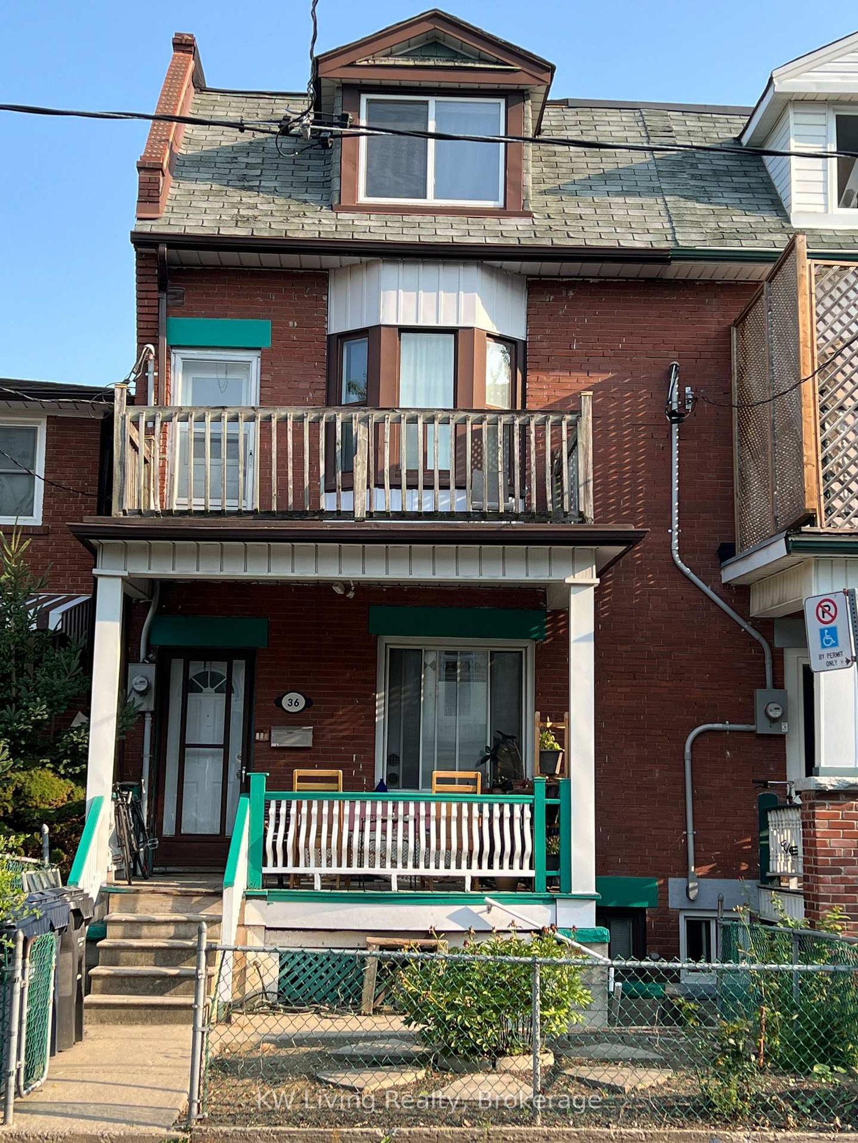 36 Nassau Street, Chinatown, Toronto 