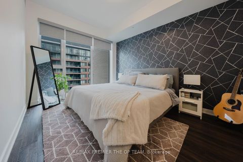Photo 18 at 707 - 100 Eagle Rock Way, Maple, Vaughan