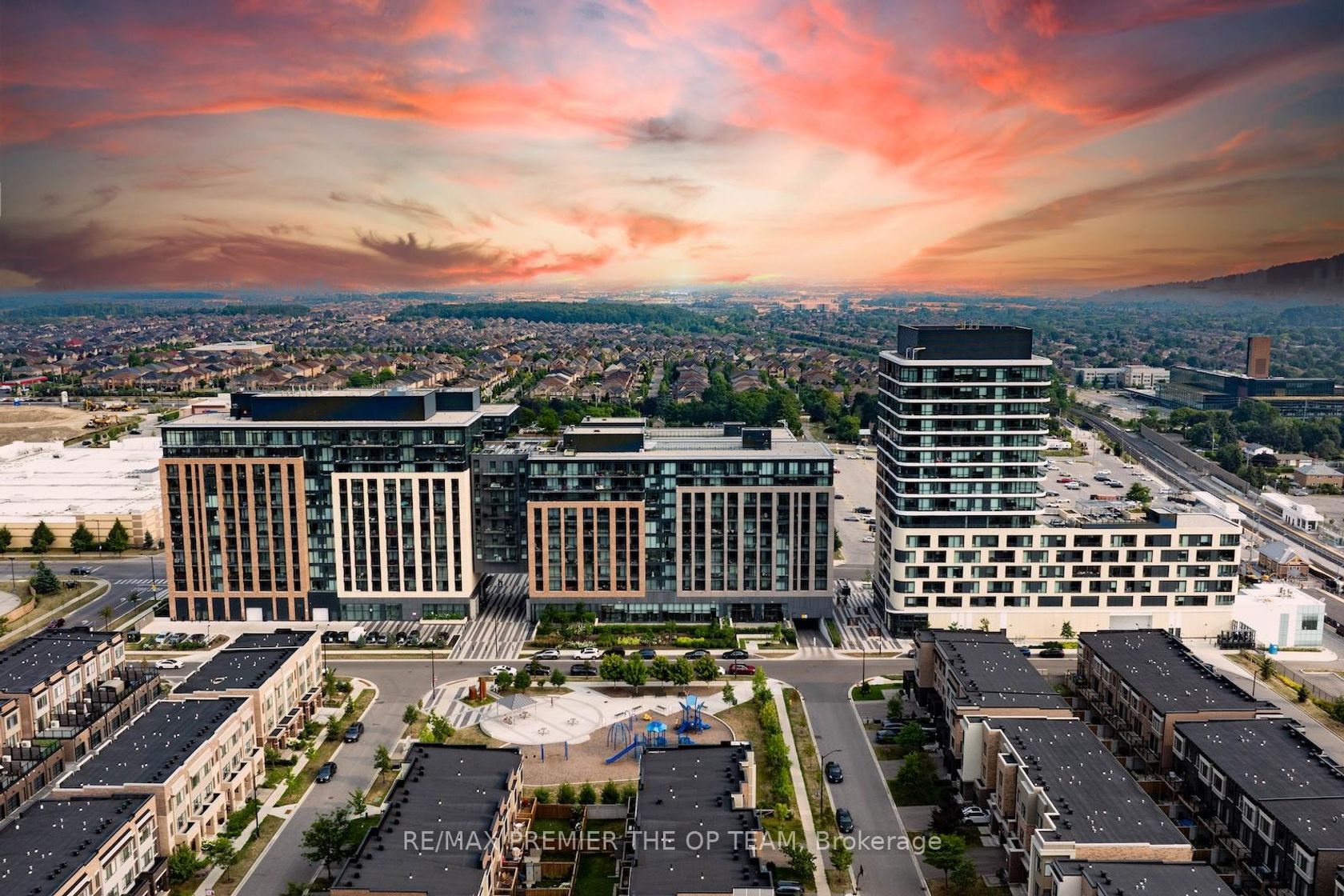 707 - 100 Eagle Rock Way, Maple, Vaughan 