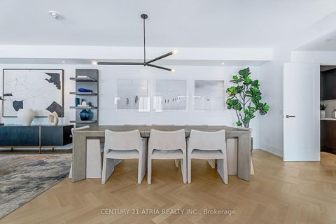 Photo 8 at 810 - 455 Wellington Street W, Waterfront Communities C1, Toronto
