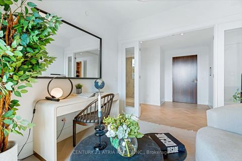 Photo 14 at 810 - 455 Wellington Street W, Waterfront Communities C1, Toronto