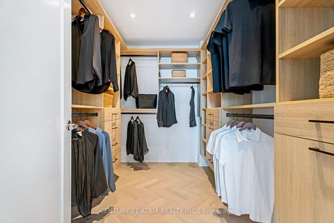 Photo 19 at 810 - 455 Wellington Street W, Waterfront Communities C1, Toronto
