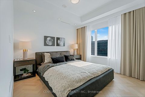 Photo 21 at 810 - 455 Wellington Street W, Waterfront Communities C1, Toronto