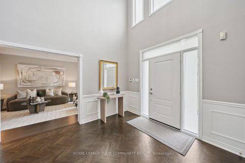 Photo 3 at 22 Theobalds Circle, Mill Pond, Richmond Hill