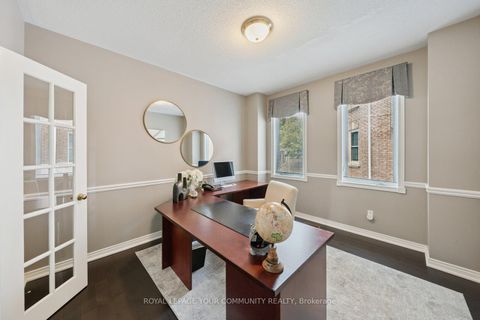 Photo 7 at 22 Theobalds Circle, Mill Pond, Richmond Hill