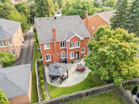 Photo 41 at 22 Theobalds Circle, Mill Pond, Richmond Hill