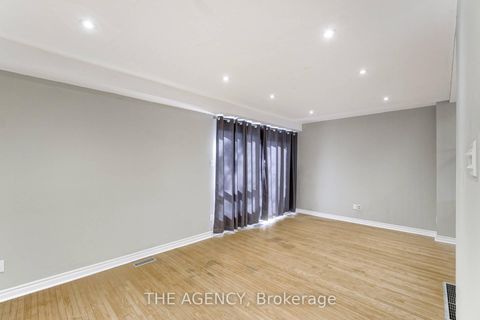 Photo 8 at 21 - 90 Castlebury Crescent, Steeles, Toronto