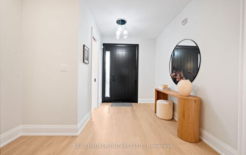 Photo 5 at 94 Prince Edward Drive S, Queensway, Toronto