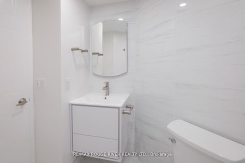 Photo 9 at 109 - 238 Doris Avenue, Willowdale East, Toronto