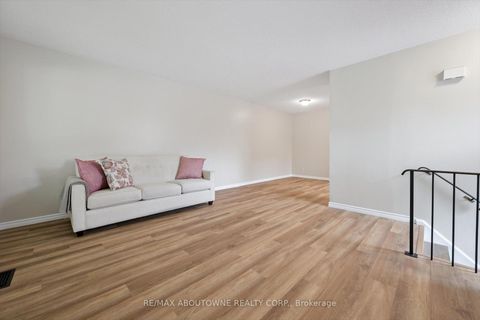 Photo 6 at 1370 Roylen Road, CP College Park, Oakville
