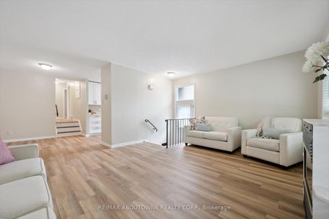 Photo 7 at 1370 Roylen Road, CP College Park, Oakville