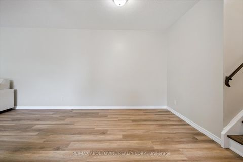 Photo 10 at 1370 Roylen Road, CP College Park, Oakville