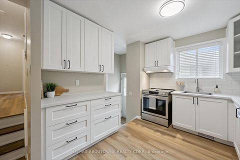 Photo 12 at 1370 Roylen Road, CP College Park, Oakville