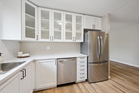 Photo 15 at 1370 Roylen Road, CP College Park, Oakville