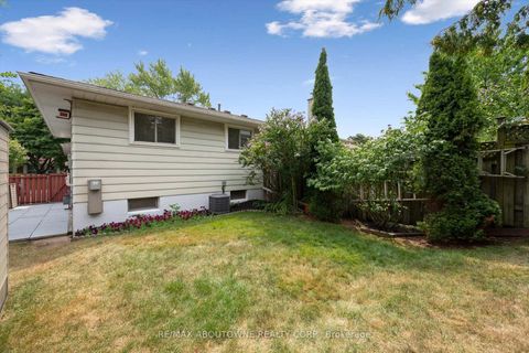 Photo 37 at 1370 Roylen Road, CP College Park, Oakville