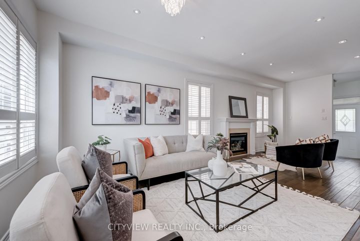 Photo 4 at 5842 Terrapark Trail, Churchill Meadows, Mississauga