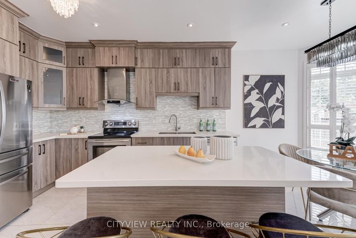Photo 6 at 5842 Terrapark Trail, Churchill Meadows, Mississauga