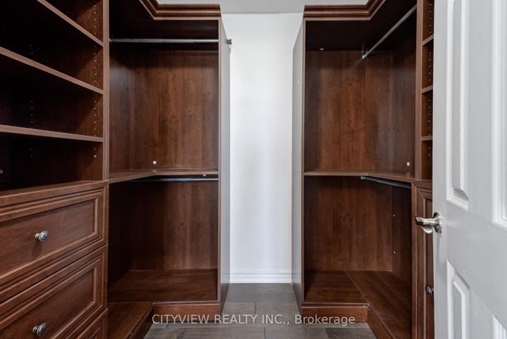 Photo 18 at 5842 Terrapark Trail, Churchill Meadows, Mississauga