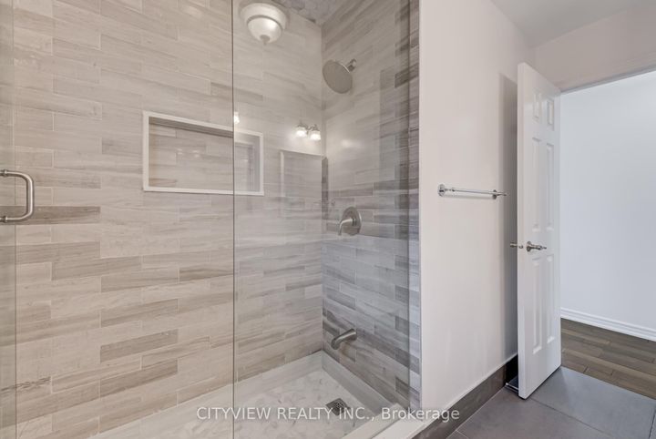 Photo 26 at 5842 Terrapark Trail, Churchill Meadows, Mississauga