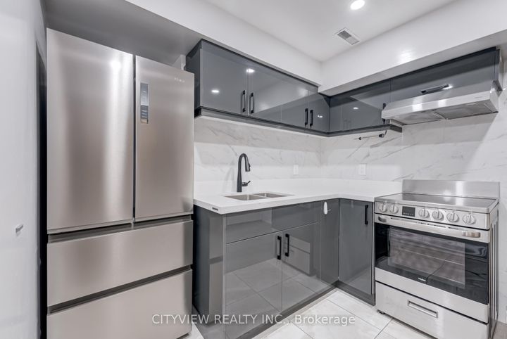 Photo 29 at 5842 Terrapark Trail, Churchill Meadows, Mississauga