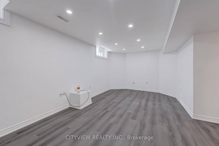 Photo 31 at 5842 Terrapark Trail, Churchill Meadows, Mississauga