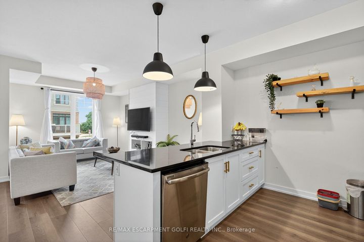 Photo 7 at 21 - 288 GLOVER Road, Fruitland, Hamilton