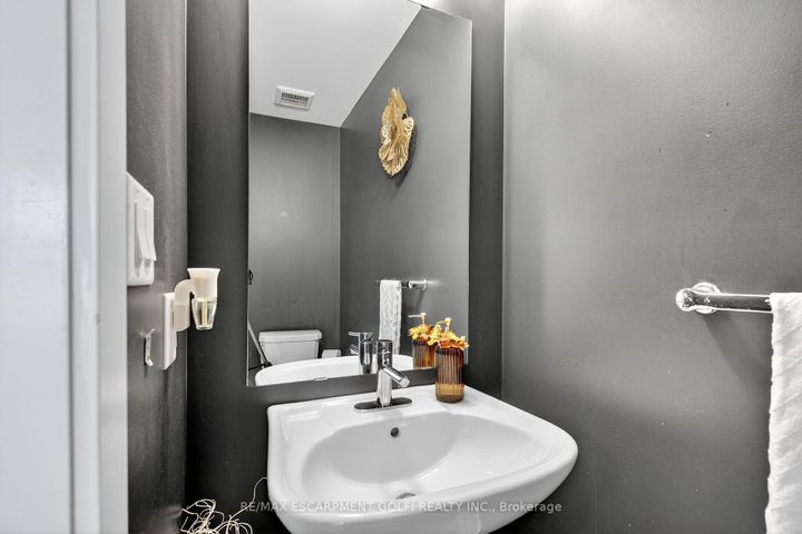 Photo 12 at 21 - 288 GLOVER Road, Fruitland, Hamilton