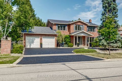 Photo 1 at 85 Villa Park Drive, East Woodbridge, Vaughan