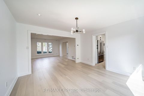 Photo 8 at 85 Villa Park Drive, East Woodbridge, Vaughan Photo 8 at 85 Villa Park Drive, East Woodbridge, Vaughan
