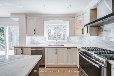 Photo 10 at 85 Villa Park Drive, East Woodbridge, Vaughan Photo 10 at 85 Villa Park Drive, East Woodbridge, Vaughan