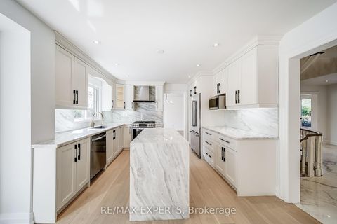 Photo 11 at 85 Villa Park Drive, East Woodbridge, Vaughan
