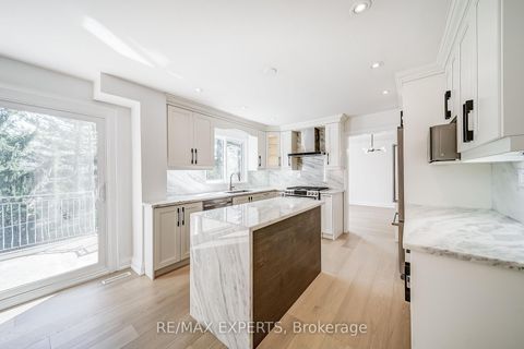 Photo 12 at 85 Villa Park Drive, East Woodbridge, Vaughan