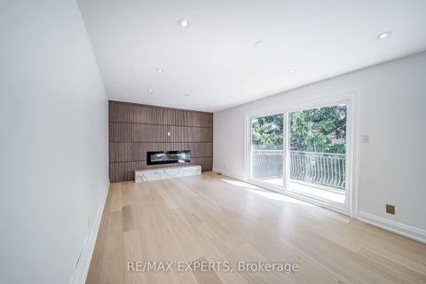 Photo 15 at 85 Villa Park Drive, East Woodbridge, Vaughan
