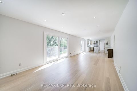 Photo 16 at 85 Villa Park Drive, East Woodbridge, Vaughan