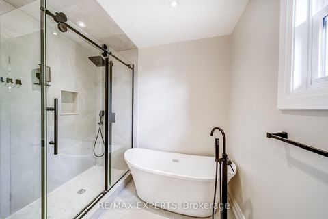 Photo 24 at 85 Villa Park Drive, East Woodbridge, Vaughan