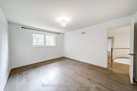 Photo 27 at 85 Villa Park Drive, East Woodbridge, Vaughan