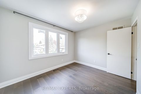 Photo 29 at 85 Villa Park Drive, East Woodbridge, Vaughan