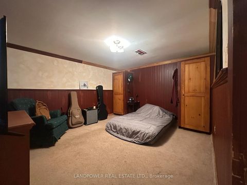 Photo 16 at 44 Starlight Crescent, Mill Pond, Richmond Hill