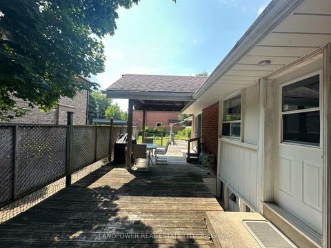 Photo 18 at 44 Starlight Crescent, Mill Pond, Richmond Hill Photo 18 at 44 Starlight Crescent, Mill Pond, Richmond Hill