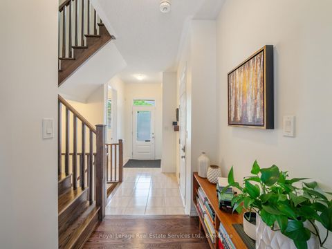 Photo 3 at 72 Orchardcroft Road, GO Glenorchy, Oakville
