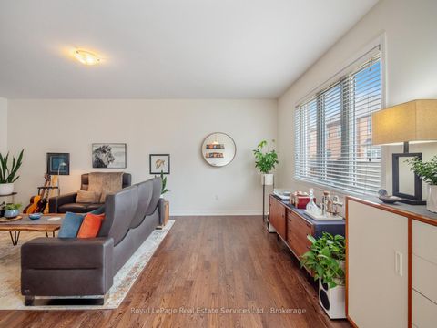 Photo 16 at 72 Orchardcroft Road, GO Glenorchy, Oakville